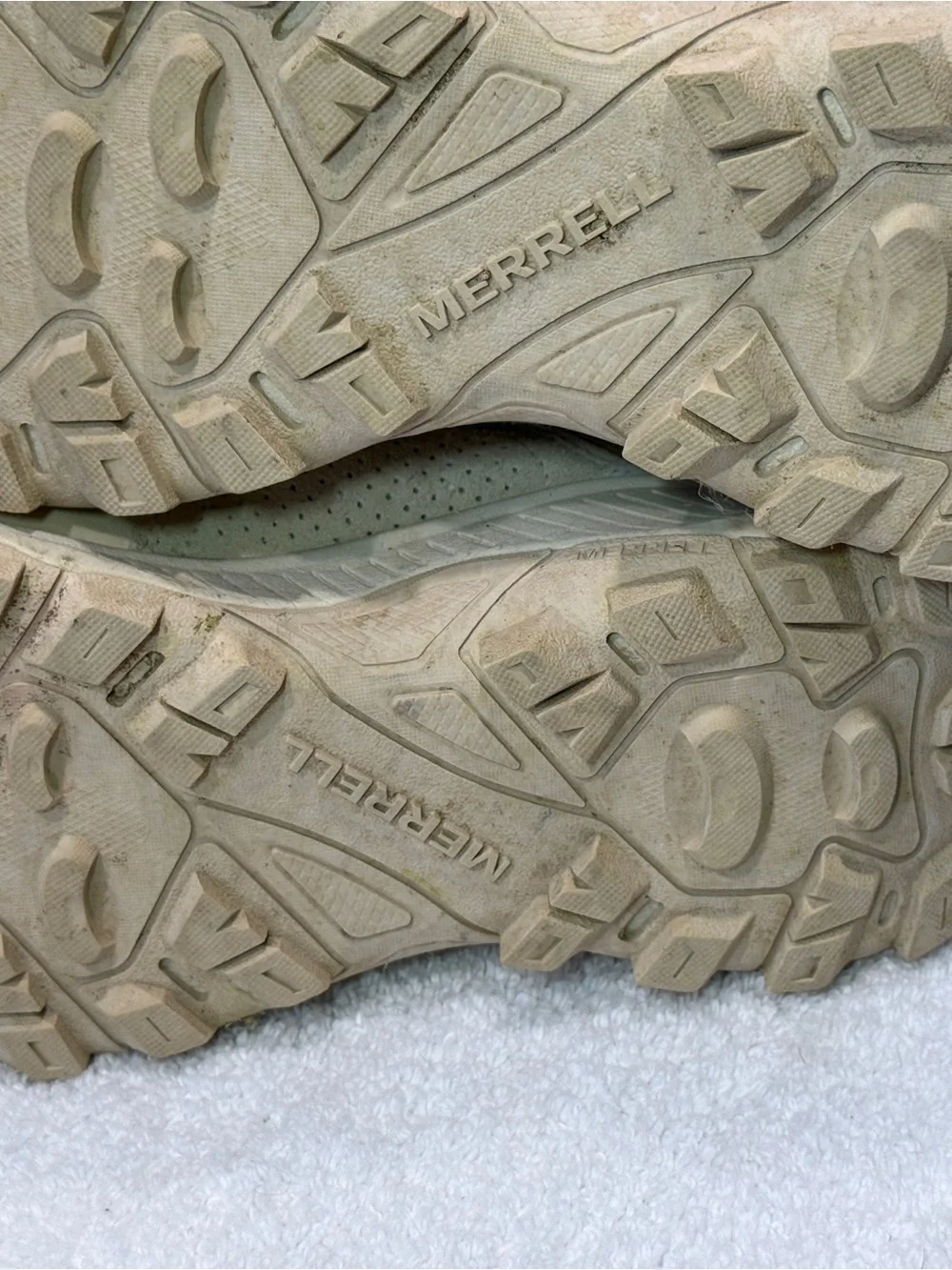 Merrell womens 8 trail running ventilated shoe
